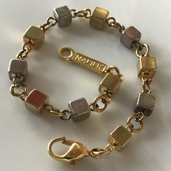 Vintage Napier Gold & Silver Tone Cube Bracelet Signed - Picture 3 of 16